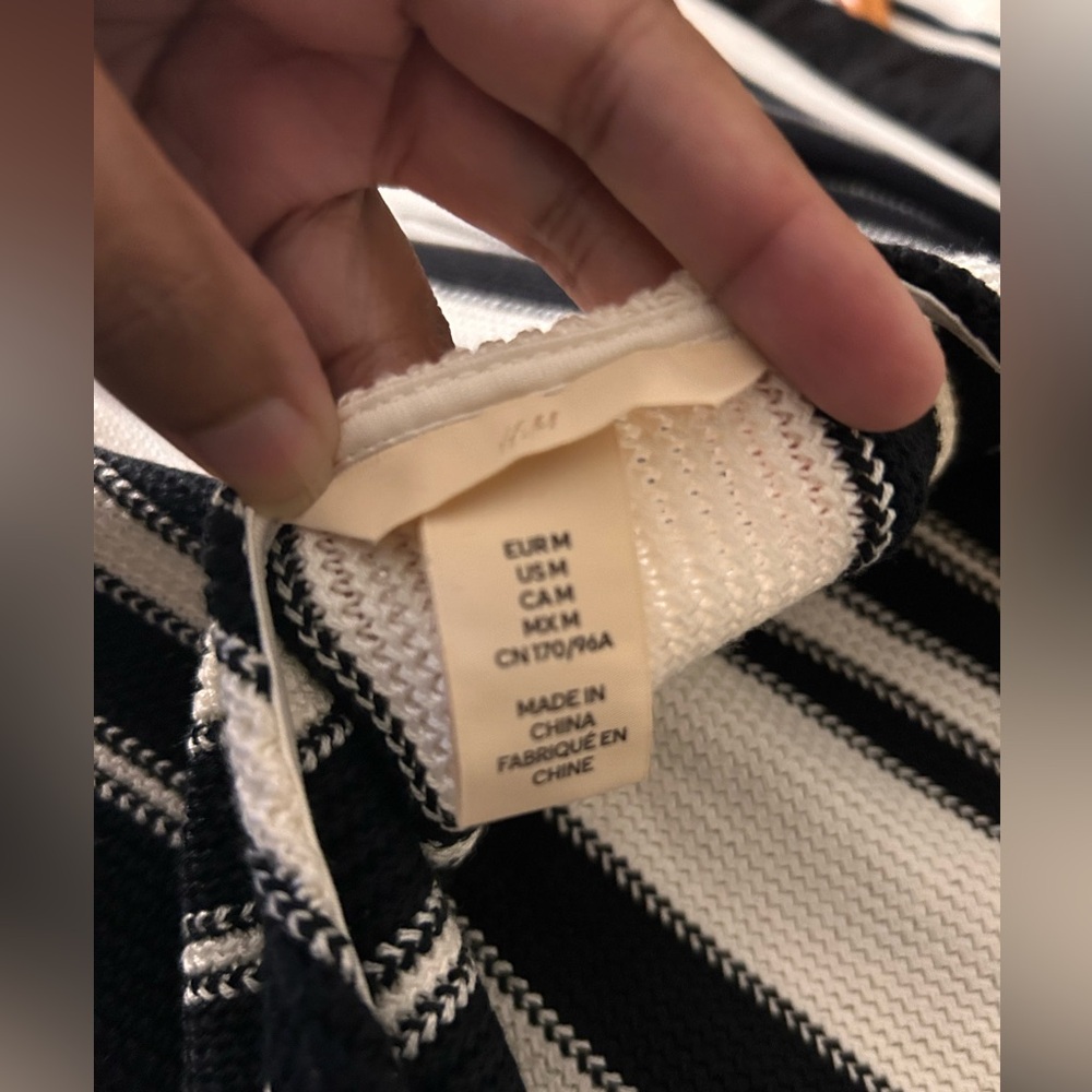 H&M Black & Cream Striped Fringe Knit Poncho Sweater - Picture 4 of 4